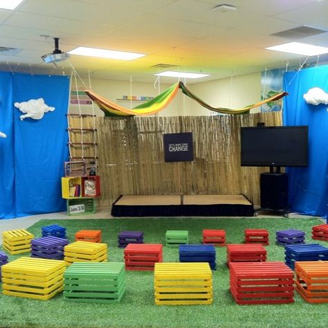 Pallet Stage, Childrens Ministry Room, Childrens Ministry Decor, Kids Church Rooms, Kids Church Decor, Maker Fun Factory, Indoor Play Area, Sunday School Decorations, Sunday School Rooms