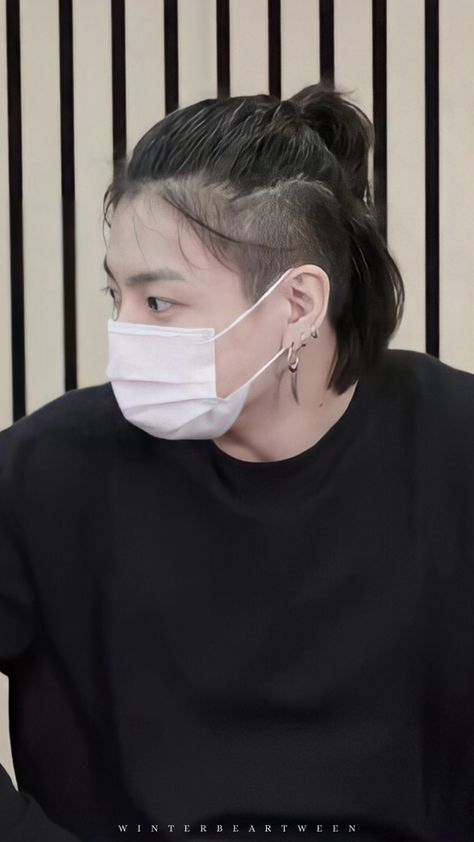 Jungkook Hairstyle, Man Bun, Jeon Jungkook Photoshoot, Undercut Hairstyles, Jungkook Aesthetic, Different Hairstyles, Jungkook Cute, Foto Jungkook, Undercut