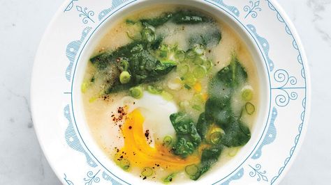 Soup For Breakfast, Chinese Breakfast, Delicious Food Image, Asian Breakfast, Breakfast Vegetables, Breakfast Soup, Hgtv Magazine, Egg Recipes For Breakfast, Asian Soup