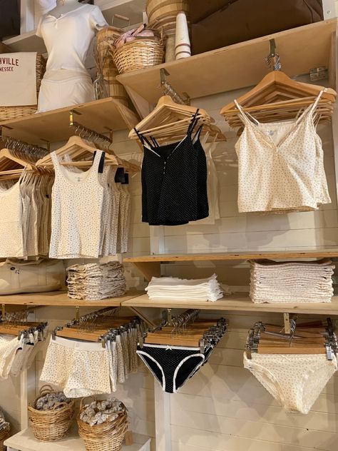 Brandy Melville Sets Aesthetic, Matching Sets Aesthetic, Brandy Pjs Set, Brandy Melville Pyjamas, Brandy Melville Pajama Set, Cute Pj Sets Aesthetic, Brandy Pajama Set, Brandy Melville Set, Brandy Pj Set