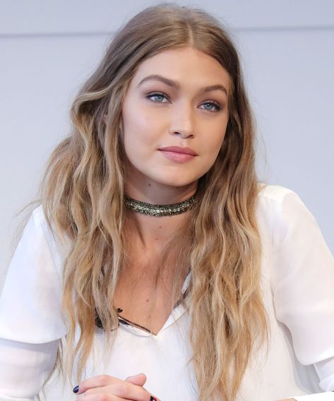 So Did Gigi Hadid Just Go Brunette? | Gigi hadid hair, Gigi hadid style, Hair trends Gigi Hadid Brunette Hair, Gigi Hadid Hair Color, Blonde Balayage Honey, Gigi Hadid Hair, Bangs With Medium Hair, Dirty Blonde Hair, Blonde Hair Looks, Long Hair With Bangs, Dirty Blonde