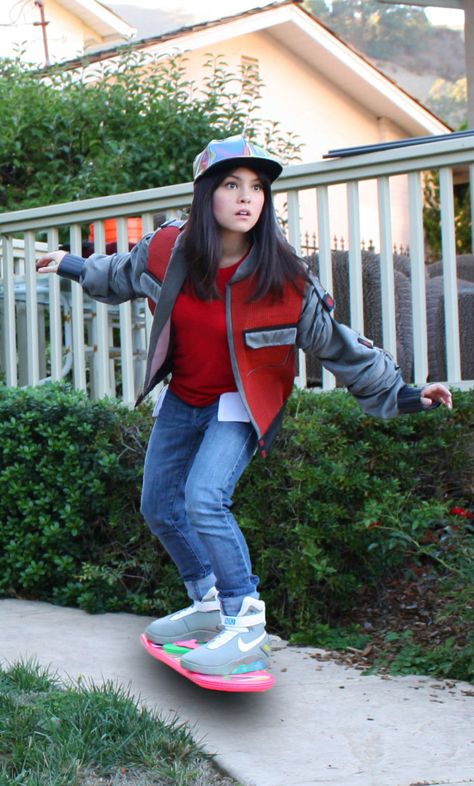 Marty McFly Cosplay Marty Mcfly Costume Female, Marty Mcfly Costume, Genderbend Cosplay, Gender Bend Cosplay, Cosplay Style, Future Costume, Marty Mcfly, Epic Cosplay, Amazing Cosplay