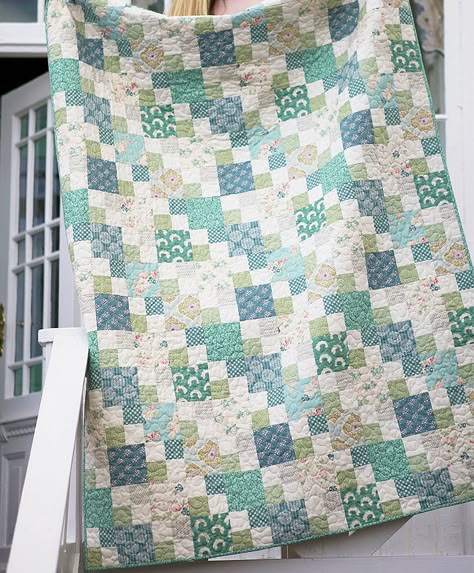 Lake Quilt, 4 Patch Quilt, Low Volume Quilt, Beach Quilt, Fat Quarter Quilt, Scrap Quilt Patterns, Pretty Quilt, Green Quilt, Spring Lake