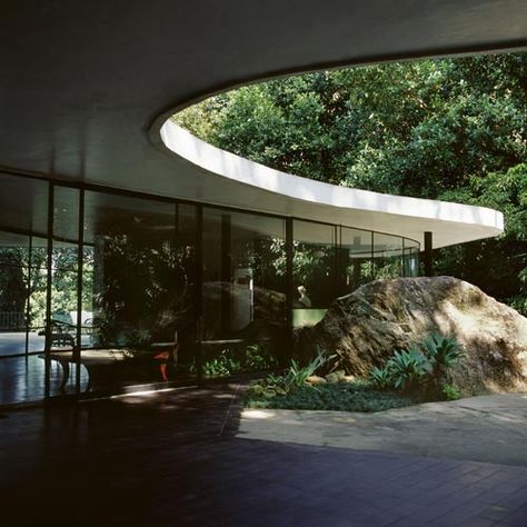 Oscar Niemeyer Architecture, Spatial Design, Oscar Niemeyer, Design Exterior, Architect House, Brutalism, Land Art, Concept Architecture, Architectural Design