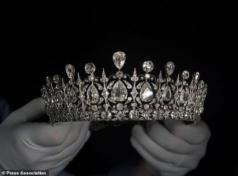 The Fife Tiara which will be on display at Kensington Palace (Historic Royal Palaces/Todd-... Fife Tiara, Emerald Tiara, Royal Crown Jewels, Handmade Tiaras, Princess Louise, Royal Crowns, Royal Tiaras, Beautiful Tiaras, Diamond Tiara