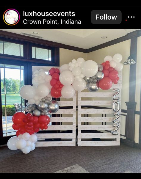 Red Graduation Party Decorations, Red And White Grad Party, Red White And Black Grad Party Ideas, Red Black And White Graduation Party, Senior Table Ideas Sports, Red And White Graduation Party Ideas, Mizzou Graduation Party, Red Graduation Party, Senior Breakfast