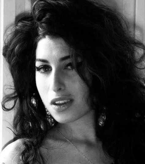 Princesa Punk, Amy Wine, Emmanuelle Vaugier, Amy Winehouse Style, Amy W, Amazing Amy, New Rock, Amy Winehouse, June 15