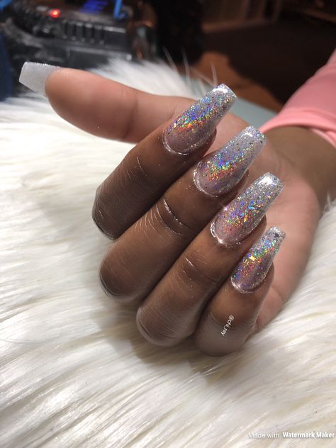 Holographic And Glitter Nails, Silver Holographic Nails, Hologram Nails, Prom Nails Holographic, Holographic Glitter Eye Makeup, Gray Holographic Nails, Holo Glitter Nails, Summer Nails 2018, Coffin Nails Designs Summer