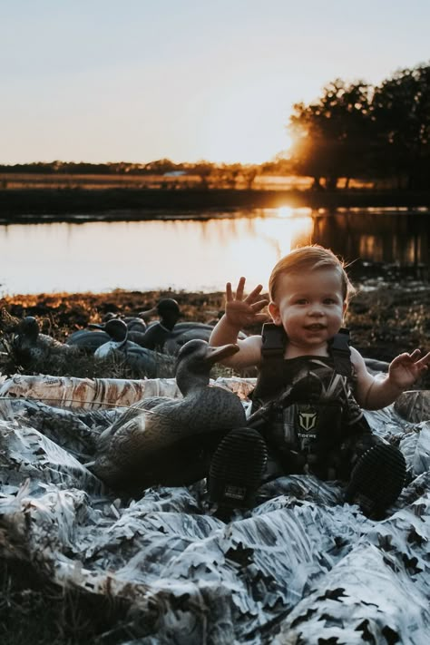 Duck Hunting First Birthday Pictures, Toddler Duck Hunting Photo Shoot, Duck Hunting Theme Party, Baby Duck Hunting Pictures, Family Hunting Pictures, Duck Hunting Themed 1st Birthday, One Lucky Duck Photoshoot, Hunting One Year Old Birthday, Duck Hunting Baby Announcement