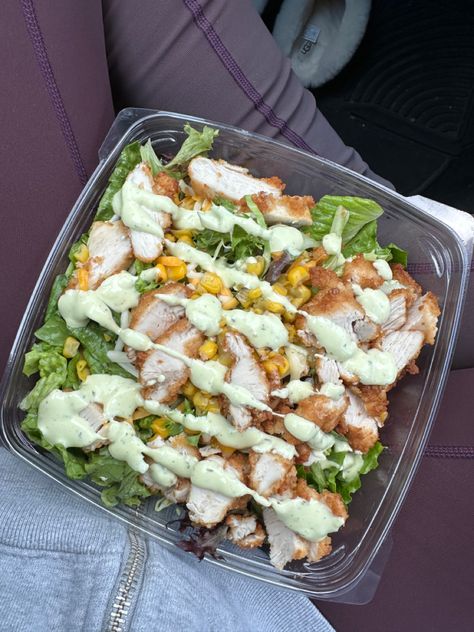 Chickfila Salad, Chicken Salad Aesthetic, Chickfila Aesthetic, Chick Fil A Aesthetic, Chick Fil A Salad, Chick Fil A Breakfast, Salad Aesthetic, Healthy Fast Food Options, Healthy Lunch Snacks