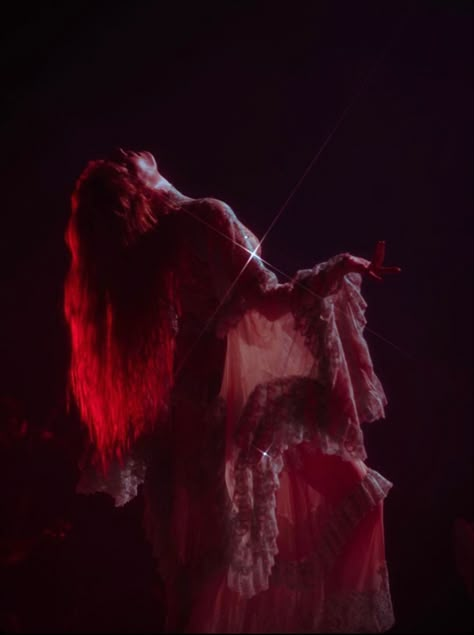 Florence Welch, A Dinosaur, The Machine, Nottingham, Florence, Halloween Costumes, Halloween, Red