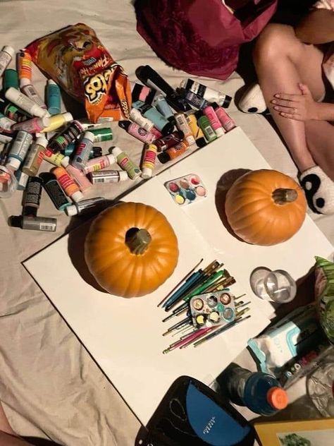 Halloween Girls Night Crafts, Girls Night Painting, Halloween Girls Night, Spooky Crafts, Girls Night Crafts, Painting Pumpkin, Painting Pumpkins, October Crafts, Spooky Night