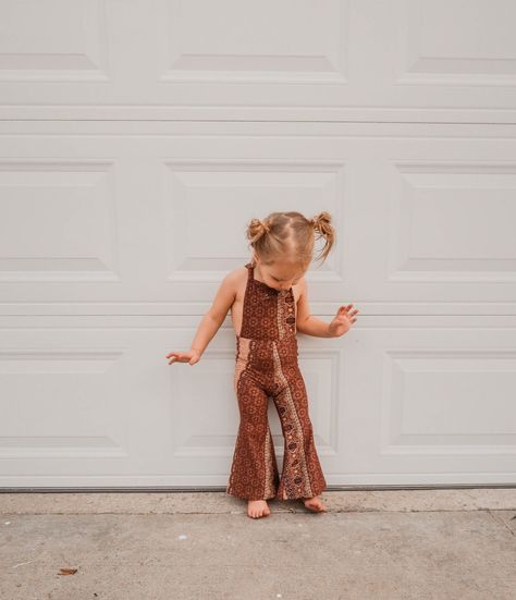 my favorite clothing stores for little ones – kendra raymer Toddler Boutique Outfits, Spoiled Baby Girl, Target Jumpsuit, Toddler Clothing Stores, Best Pjs, Summer Day Dresses, Girls Boutique Clothing, Best Bow, Most Beautiful Dresses