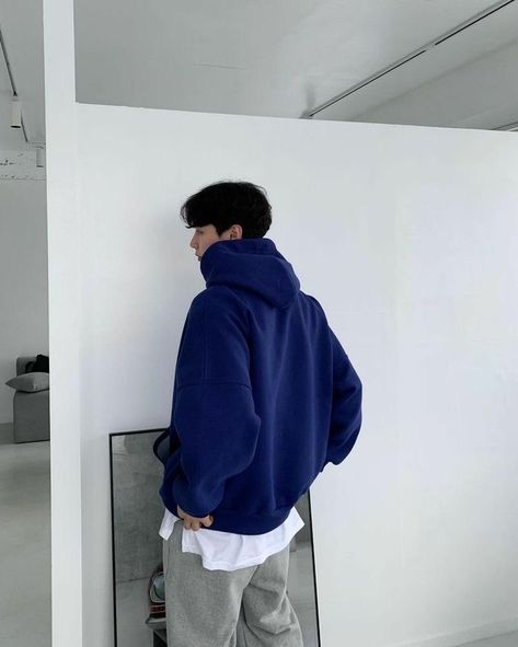 Hoodie Aesthetic Boy, Hoddies Outfits Men, Hoodie Men Outfit, Leonardo Teenage Mutant Ninja Turtles, Blue Hoodie Outfit, Aesthetic Guy Outfits, Hoddies Outfits, Hoodie Outfit Men, Korean Mens Fashion