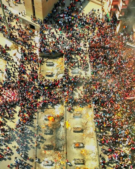 Masaan ki Holi
Play with Ash of dead body Manikarnika Ghat, Holi 2023, Holi Celebration, Two Rivers, God Illustrations, Varanasi, The Soul, Shiva, Quick Saves