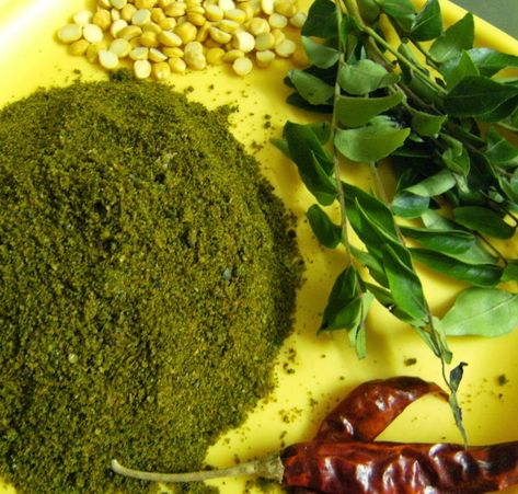 Cook It Eazy: Curry Leaf Powder (Karivepaku Podi) Curry Leaf, Idli Dosa, Urad Dal, Turn Light, Curry Leaves, Breakfast Brunch Recipes, Spice Blends, Seaweed Salad, Brunch Recipes