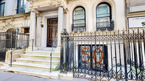 New York Townhouse Matterport, Matterport New York Townhouse, Brooklyn Matterport, Matterport 3d House Tour New York, Matterport Townhouse, New York Brownstone, Nyc House, Townhouse Apartments, New York Townhouse