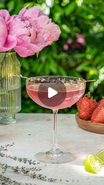 Sarah Gualtieri | Dearest readers: while you eagerly wait for the last half of Bridgerton, try this Strawberry Lavender Gimlet.  2 ounces lavender infused... | Instagram Lavender Gimlet, Strawberry Lavender, Leftover Strawberries, Cream Pancakes, Infused Gin, Gimlet, Strawberry Syrup, Alcoholic Beverages, Delicious Cocktails