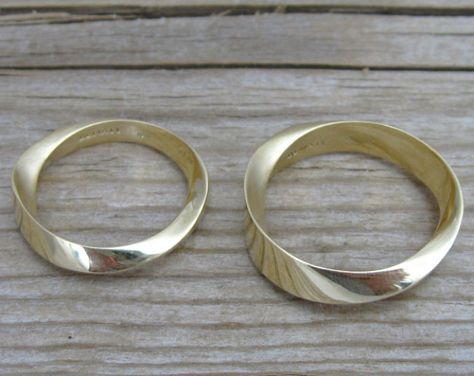 Twisted Wedding Bands, Mobius Strip Ring, Wedding Bands Yellow Gold, Yellow Gold Wedding Rings, Set Wedding Rings, His And Hers Wedding Rings, Moebius Strip, His And Her Wedding Rings, Hers Wedding Rings