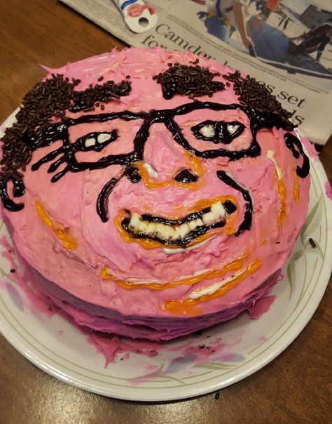 Cake Ugly, Goofy Cake, Ugly Cake, Cursed Cakes, Bad Cakes, Tårta Design, Ugly Cakes, Funny Cakes, Cake Fails