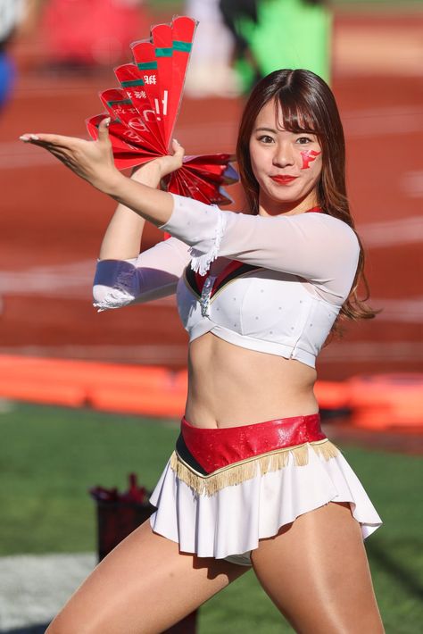 Asian Cheerleader, Cheer Leading, Cheerleading Pictures, Cheerleading Outfits, Cheerleading, Asian Beauty, Mini Skirts, Beauty, Quick Saves