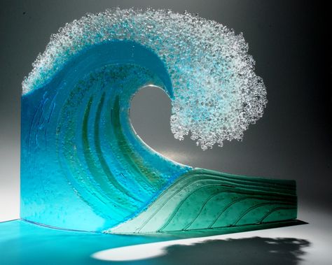 *Art Glass by David Hobday-Are don't believe the waves in Belize are quite this large, but stunning piece or glass art Art Wave, Painted Glass Art, Kiln Formed Glass, Fusion Art, Wine Glass Art, Beach Glass Art, Glass Art Projects, Resin Sculpture, Wave Art