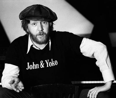 Harry Nilsson, Strange Music, 70s Look, Band Pictures, Country Western, Captain Hat, Musician, Lost, Celebrities