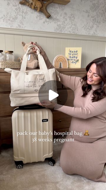 260K views · 13K likes | Charlotte Greedy on Instagram: "pack our baby’s hospital bag with me 38 weeks pregnant 🤰🏽

loving my @something_a_bit_different carry-on & bag set 🥹🤍 

the organisers are also a must have! Perfect for your birthing partner or midwife to find items in your bag if you can’t get it yourself 👶🏼🧺☁️ they are from a small business called @bonnieandbramble1 🌿

do you guys want to see what i’ve packed in my case also?

#babybag #hopsitalbag #packwithme #hospitalbagessentials #hospitalbagchecklist #hospitalbagready #38weeks #38weekspregnant #hospitalbags #pregnancy #pregnant #nesting" Labour Outfit Hospital, Birthing Partner, Birth Hospital Bag, Labor Bag, Pregnancy Hospital Bag, 38 Weeks Pregnant, Unmedicated Birth, Hospital Bag Essentials, Hospital Bag Checklist