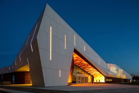 Canada Science and Technology Museum - exterior with wall projection Museum Of Science And Technology, Science Museum Exterior, Modern Museum Exterior, Museum Elevation Design, Science Building Architecture, Museum Facade Design, Museum Exterior Design, Museum Elevation, Modern Museum Architecture