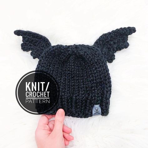 Crochet Bat Wings, Bat Beanie, Goth Hat, Wings Tutorial, Halloween Beanie, Crochet Pattern Halloween, Crochet Pour Halloween, Crochet Bat, Knit Beanie Pattern