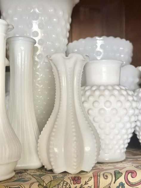 5 Best Ways to Collect and Use Vintage Milk Glass | Bungalow 47 Glass Bungalow, Milk Glass Display, Milk Glass Centerpiece, Milk Glass Decor, Vintage Christmas Tree Toppers, Glassware Crafts, Thrifted Decor, Replacement Lamp Shades, Vintage Tree Toppers