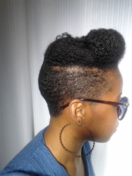 beautiful. i was thinking about a natural undercut just yesterday Shaved Side Hairstyles, Twa Hairstyles, Tapered Natural Hair, Natural Hair Cuts, Tapered Hair, Nappy Hair, Haircut Style, Beautiful Natural Hair, Pelo Afro