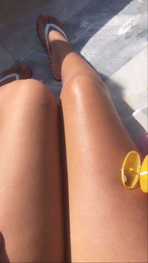 Smooth Legs Routine, Smooth Legs Aesthetic, Thigh Snaps, Leg Routine, Friendship And Dating, Smooth Legs, Tan Legs, Pretty Legs, New Photo Download