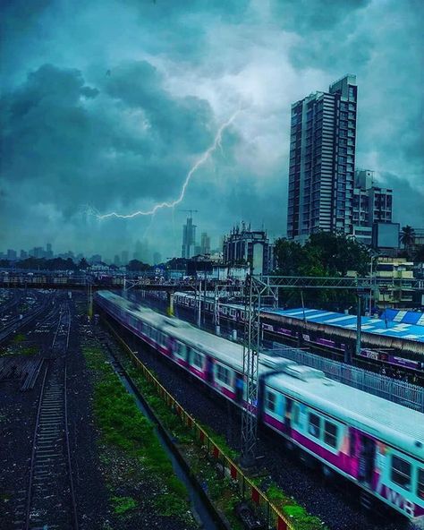 Beautiful Shade of Mumbai..in Rainy seasons Mumbai Rain, Rain Wallpaper, Mumbai Travel, Rain Photo, Rain Wallpapers, Mumbai City, Lightning Storm, Dslr Background Images, Rain Clouds