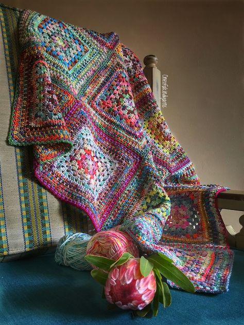 Knitting Blankets, Fluffy Crochet, Knitting Blanket, Blanket Afghan, Crochet Squares Afghan, Crocheted Blanket, Crochet Afgans, Crochet Blocks, Crochet Quilt