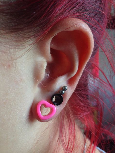 Heart Gauges Aesthetic, Small Heart Gauges, Heart Gauges Plugs, Double Stretched Ears, Heart Gages, Heart Gauges, Small Stretched Ears, Ear Stacking, Pretty Plugs