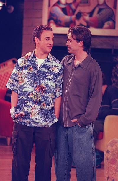 Corey And Shawn, Boy Meets World Outfits, Boy Meets World Cast, 80s Stars, 90s Men Fashion, Cory And Shawn, Shawn Hunter, Cory And Topanga, Rider Strong