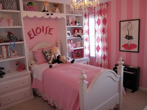 Eloise Room Pink Vintage Bedroom, Fantasy Bedroom Ideas, Eloise At Christmastime, Eloise At The Plaza, Fantasy Bedroom, Girl Sleepover, Big Kids Room, Striped Walls, House And Home