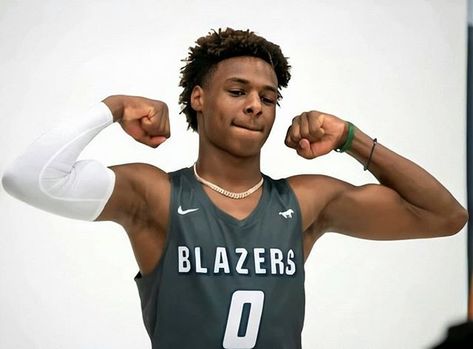 Sierra Canyon Basketball, Basketball Media Day, Lebron James Jr, James Lebron, Bronny James, Basketball Players Nba, Dark Skin Boys, Media Day, Basketball Wallpaper