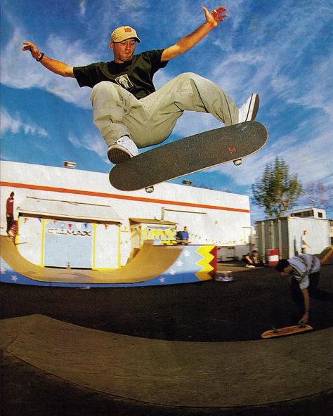 ordan Richter- Backside 180 Kickflip (Transworld Skateboarding 1996), Phot Fig Drawing, Transworld Skateboarding, Skateboard Pics, Skateboard Photos, Skateboard Pictures, Boston City, Vintage Skate, Collage Book, Ancient Myths