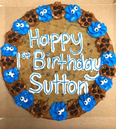 Cookie Cake Birthday Designs Boy, Birthday Cookie Cake Designs For Men, Birthday Cookie Cake Designs, Cookie Cake Decorating Ideas, Pie Decor, Birthday Cookie Cake, Honey Ideas, Dq Cakes, Message Cookies