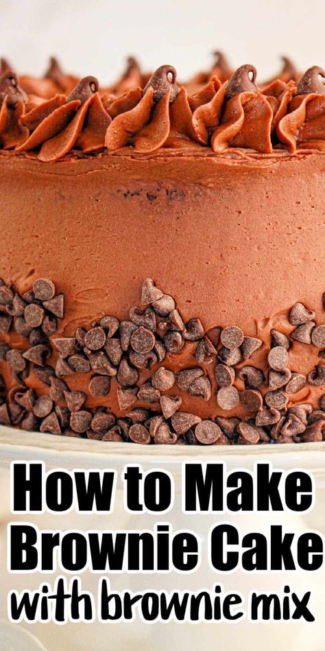 How to make a brownie cake with brownie mix Betty Crocker, Pillsbury or Ghirardelli is here! Moist slices for a birthday with frosting. Brownie Mix Cake, Ghirardelli Recipes, Brownie Icing, 2 Ingredient Cakes, Brownie Cake Recipe, Chocolate Cake Mix Recipes, Cake Mix Brownies, Birthday Cake Brownies, Brownie Mix Recipes