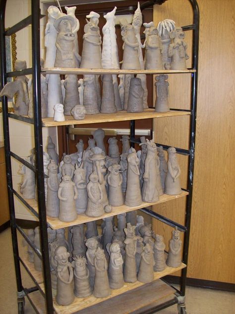 Art at Becker Middle School: More projects... Middle School Projects, Rolling Shelves, High School Ceramics, Art Unit, Classe D'art, Arts Project, Clay Lesson, Ceramic Projects, Sculpture Lessons