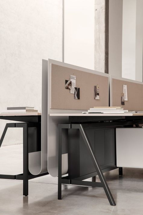 Italian Office Furniture, Workstation Table, Workstations Design, Office Table Design, Modern Office Interiors, Office Interior Design Modern, Office Space Design, Modern Office Design, Interior Office