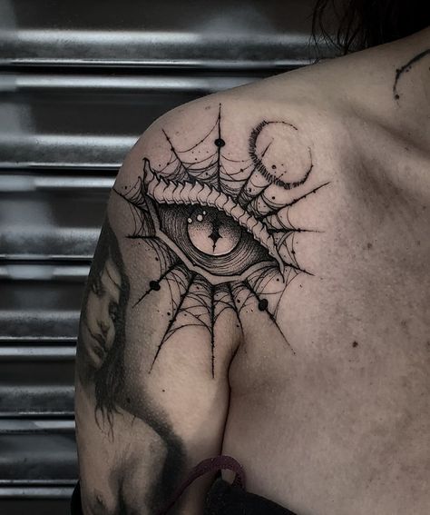 THOMAS E on Instagram: “Fun eye on @gutsngore_tattoo Check out her works!!! And a nice start to a leg sleeve on Sam. Thanks ladies! +++++++++++++ Done…” Demonic Eye Tattoo, Tattoo Hand Men Ideas, Knee Eye Tattoo, Eye Tattoo Shoulder, Eye Tattoo On Back, Eyes Tattoo Men, Dark Eye Tattoo, Snake Eye Tattoo, One Eye Tattoo