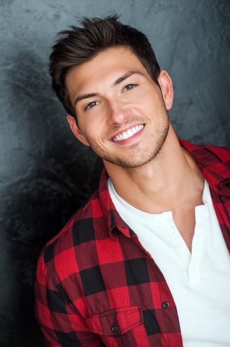 Robert Scott Wilson, Ferris Bueller’s Day Off, Red Hair Men, Scott Wilson, Robert Scott, Male Fitness Models, Perfect Smile, Days Of Our Lives, Photo To Video