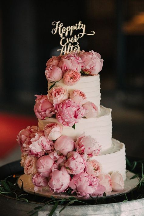 Wedding Cake Peonies, Peony Cake, Blush Wedding Cakes, Purple Wedding Cakes, Diy Wedding Cake, Blush Wedding Flowers, Floral Wedding Cakes, Pink Wedding Cake, Romantic Wedding Cake