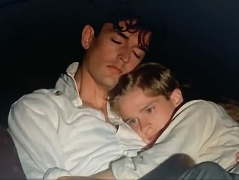 A blond boy (James Harcourt) cuddles with a tall brunet (Guy Bennett). Another Country 1984, Cary Elwes, Kissy Kissy, Animation Sketches, Another Country, One Republic, Pose References, Aesthetic Indie, Figure Drawing Reference