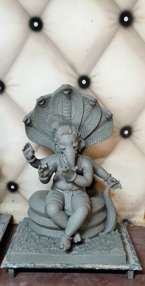 Ganpati Of Clay, Ganpati Bappa Murti Making At Home, Ganesh Murti Making, Ganesh Murti Design For Ganesh Chaturthi, Ganesha Murti Design, Bal Ganesha Murti, Baal Ganesh Murti, Ganesh Murti Clay, Ganpati Murti Design