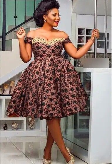 African Attire Dresses, Ankara Dress Styles, Best African Dresses, Short African Dresses, African Fashion Skirts, African Dresses Modern, African Wear Dresses, Afrikaanse Mode, Gaun Fashion